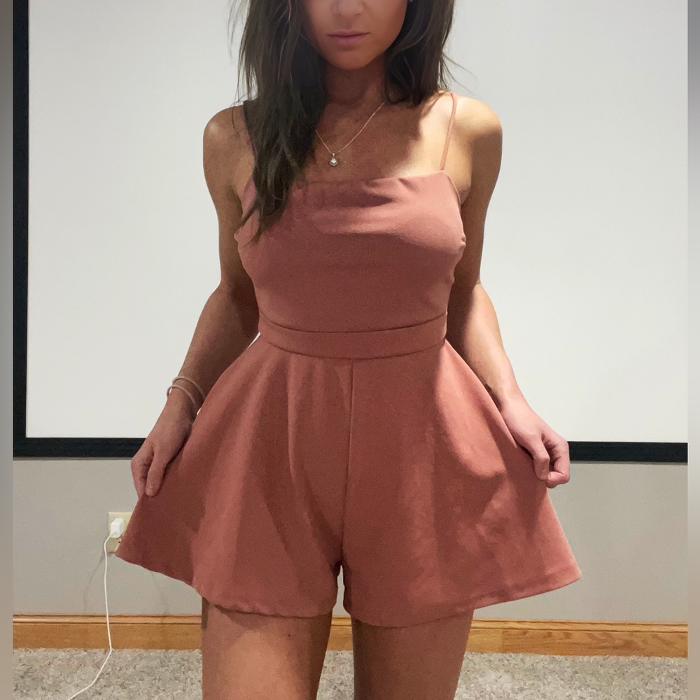 Windsor medium coral mini cocktail dress. Relaxed fit and slimming waist.